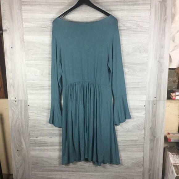 Bobeau Forrest Faux Wrap Bell Sleeve Dress size 1X - Picture 3 of 7